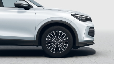 VW Tiguan 1.5 eTSI Limited  (pohľad do interiéru)