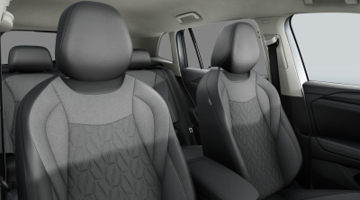 VW Tiguan 1.5 eTSI Limited  (pohľad do interiéru)