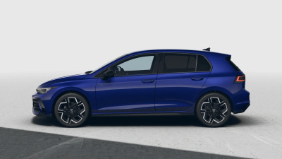 VW Golf 1.5 eTSI R-Line Limited (pohľad zboku)