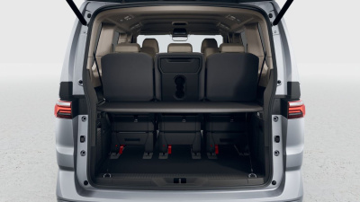 VW Multivan Bulli Long 2.0 TDI (pohľad do interiéru)