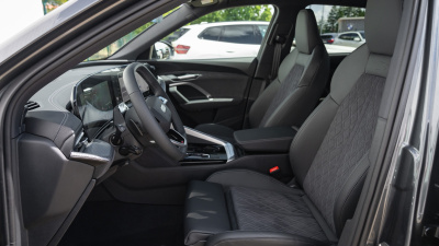 AUDI Q5 2.0 TDI Quattro (pohľad zboku)