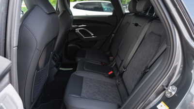 AUDI Q5 2.0 TDI Quattro (pohľad do interiéru)