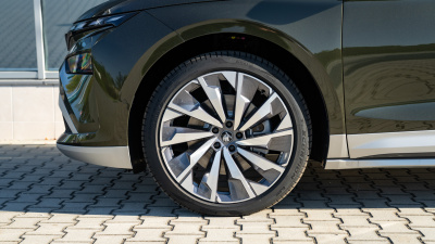 Škoda Enyaq 85x Selection 4x4 (pohľad spredu)
