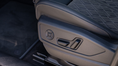 AUDI Q5 Sportback 2.0 TDI Quattro (pohľad zozadu)