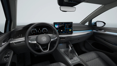 VW Golf 1.5 TSI Limited (pohľad do interiéru)