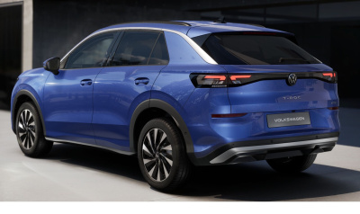VW T-Roc 1.5 eTSI Limited (pohľad zozadu)