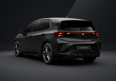 CUPRA Born 190.0 /59 eBoost (pohľad zozadu)