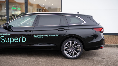 Škoda Superb Combi 2.0 TDI L&K 4x4 (pohľad do interiéru)