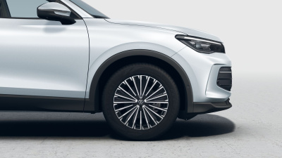 VW Tiguan 1.5 eTSI Limited (pohľad do interiéru)