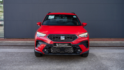 SEAT Arona 1.0 TSI Style family (pohľad spredu)