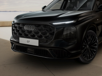 AUDI Q9 3.0 TDI Quattro (pohľad zboku)