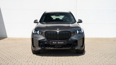 BMW X5 30d xDrive (pohľad do interiéru)