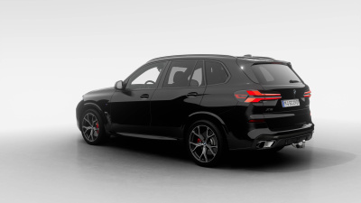 BMW X5 30d xDrive (pohľad zboku)