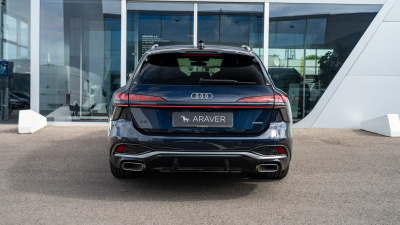 AUDI A6 Avant e-hybrid  Quattro  (pohľad spredu)