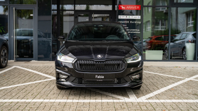 Škoda Fabia 1.5 TSI Monte Carlo (pohľad zboku)