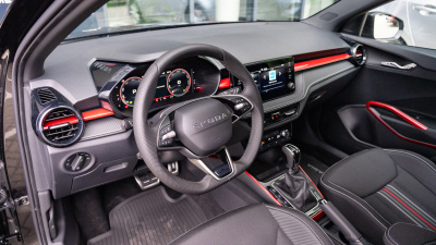Škoda Fabia 1.5 TSI Monte Carlo (pohľad do interiéru)