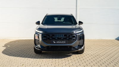 AUDI Q3 2.0 TFSI Quattro (pohľad do interiéru)