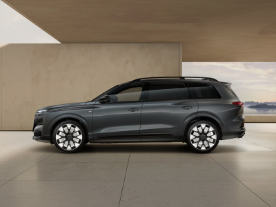 AUDI Q9 3.0 TDI Quattro (pohľad zozadu)