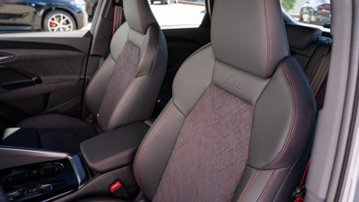 AUDI Q5 Sportback 2.0 TDI Quattro (pohľad zozadu)