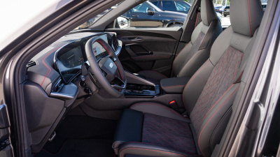 AUDI Q5 Sportback 2.0 TDI Quattro (pohľad zboku)