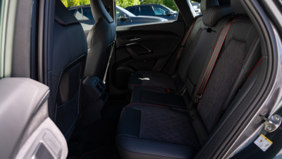 AUDI Q5 Sportback 2.0 TDI Quattro (pohľad do interiéru)