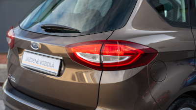 Ford C-Max 1.5 TDCi  (pohľad do interiéru)
