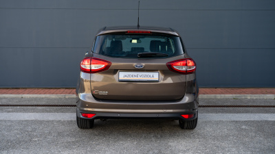 Ford C-Max 1.5 TDCi  (pohľad spredu)