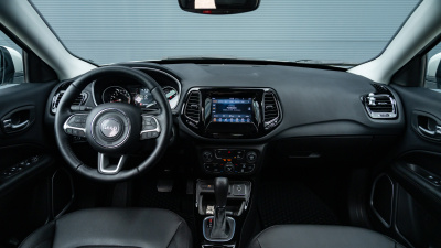 Jeep Compass 1.3 TURBO AUTOMAT