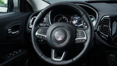 Jeep Compass 1.3 TURBO AUTOMAT