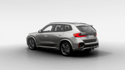 BMW iX1 20 eDrive (pohľad zboku)