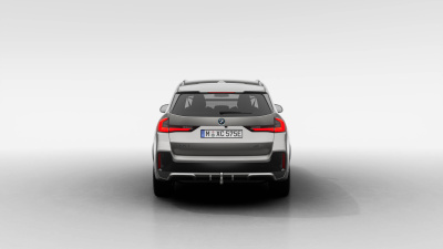 BMW iX1 20 eDrive (pohľad do interiéru)