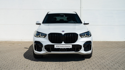 BMW X5 40i xDrive (pohľad do interiéru)