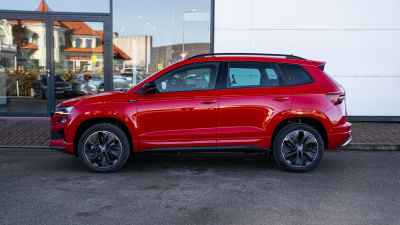 Škoda Karoq 1.5 TSI Sportline (pohľad do interiéru)