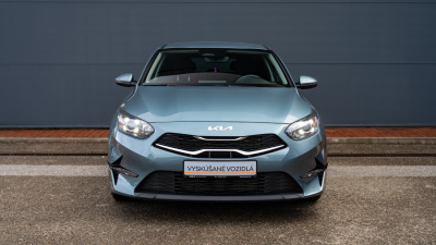Kia Ceed 1.5 T-GDi Gold (pohľad zboku)
