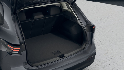 VW Tiguan Limited 1.5 eTSI (pohľad do interiéru)
