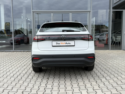 VW Taigo 1.0 TSI Life (pohľad do interiéru)