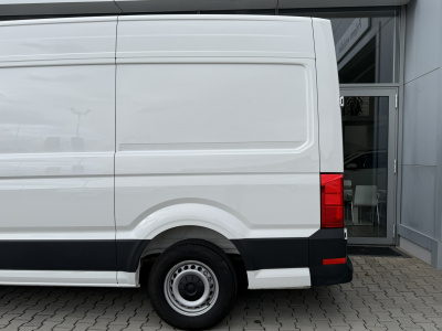 VW Crafter L3H3 35 2.0 TDI (pohľad do interiéru)