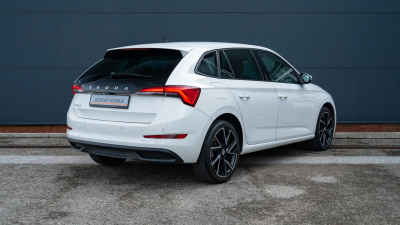 Škoda Scala 1.5 TSI Youbileum 125 (pohľad do interiéru)