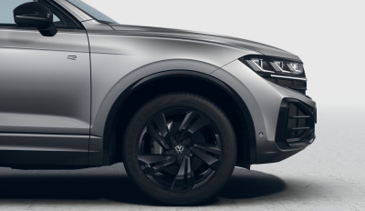 VW Touareg 3.0 TDI R-Line Final Edition (pohľad do interiéru)