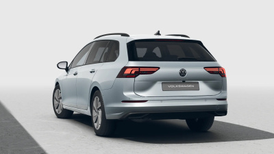 VW Golf Variant 1.5 TSI Limited (pohľad zozadu)