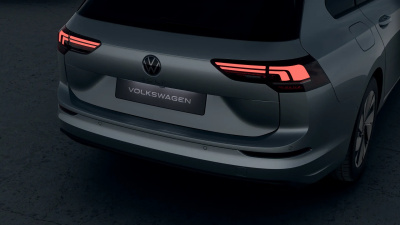 VW Golf Variant 1.5 TSI Limited (pohľad do interiéru)