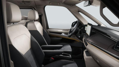 VW Multivan Style Long 2.0 TSI (pohľad do interiéru)