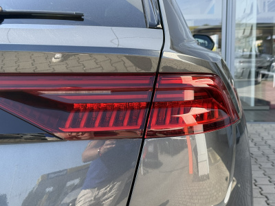 Audi Q8 50 3.0 TDI mHEV quattro tiptronic
