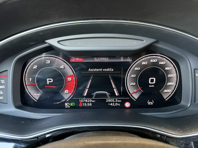 Audi Q8 50 3.0 TDI mHEV quattro tiptronic (pohľad do interiéru)
