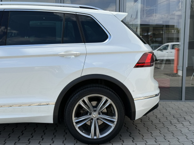 VW Tiguan 2.0 TDI R-Line 4x4 (pohľad do interiéru)