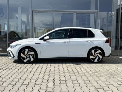 Volkswagen Golf 2.0 TSI 245k GTI DSG (pohľad spredu)