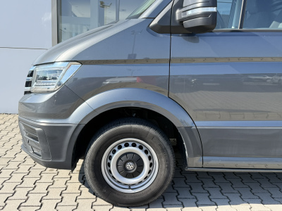 VW Crafter Dodavka L5H3 35 2,0 BiTDI 4MOTION (pohľad do interiéru)