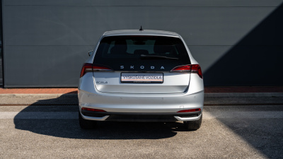 Škoda Scala 1.0 TSI Selection (pohľad zozadu)