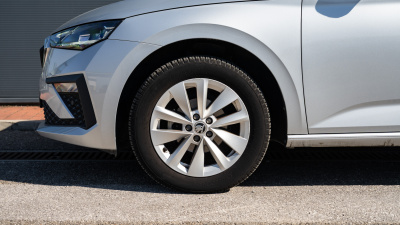 Škoda Scala 1.0 TSI Selection (pohľad do interiéru)