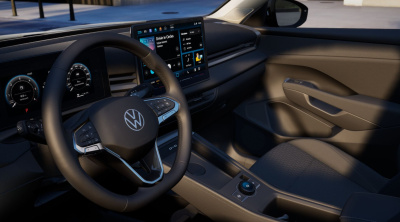 VW T-Roc 1.5 TSI Hybrid Limited (pohľad do interiéru)